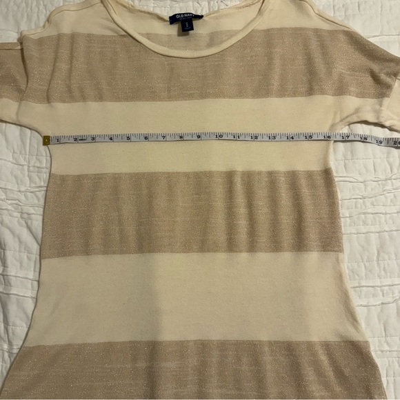 Old Navy Cream & Gold Shimmer Striped Lightweight Crew Sweater Size Medium - Picture 6 of 7
